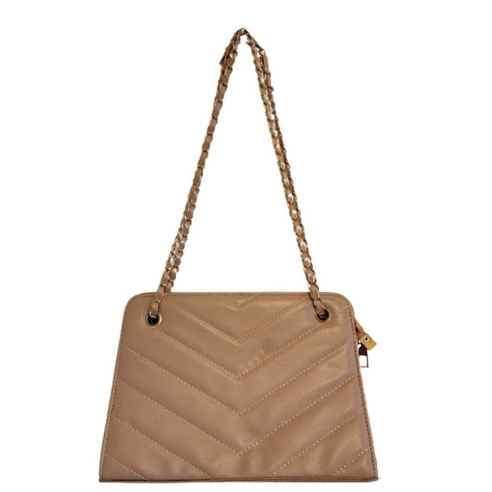 Quilted Pattern Chain Square Bag